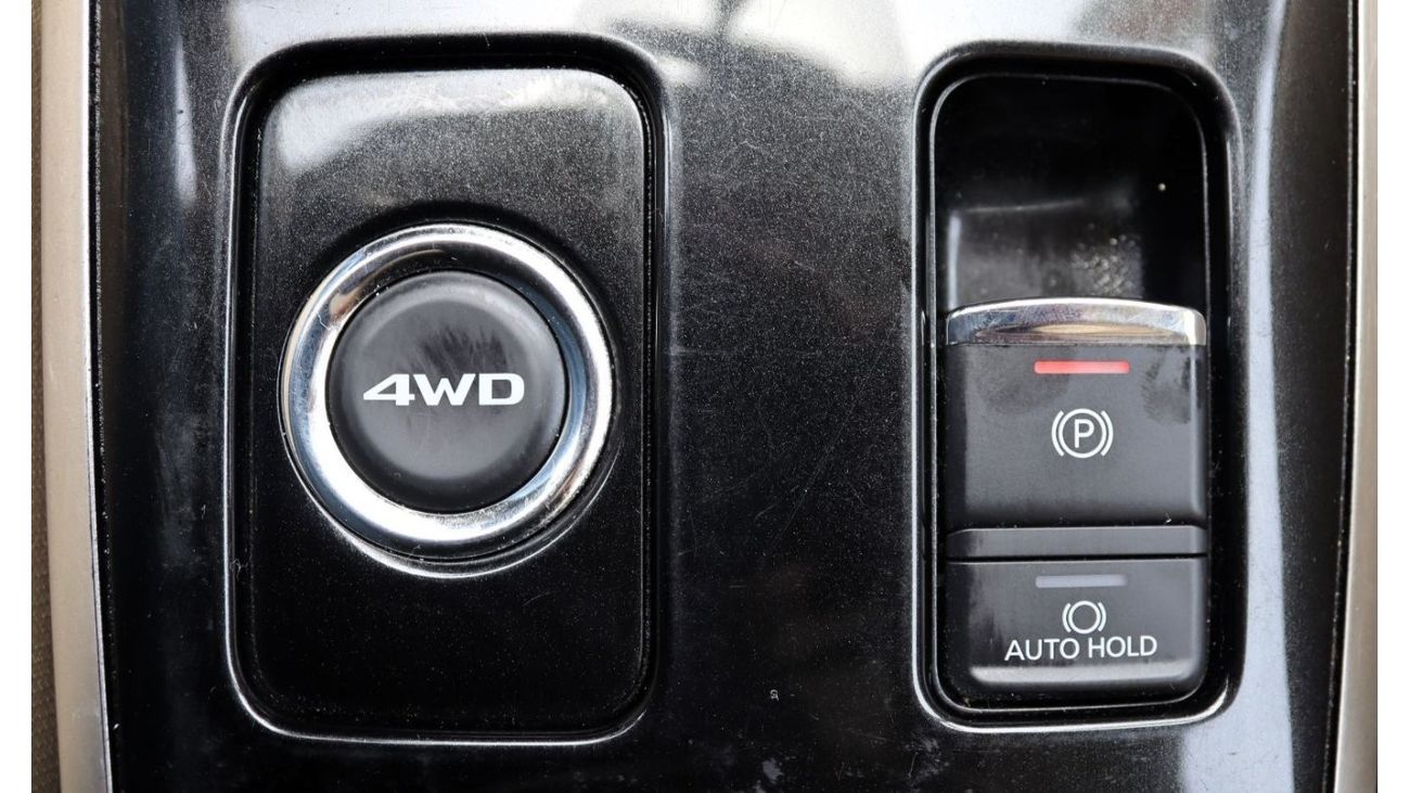 Mitsubishi Outlander GLX Basic ACCIDENTS FREE - ORIGINAL PAINT - GCC - 7 STR - ENGINE 2400 CC - V4