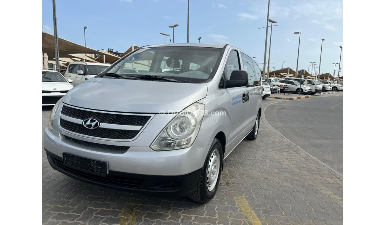 هيونداي H-1 خليجى موديل 2008 عدد 12 راكب 4 سلندربحالة ممتازة لاتحتاج لأى مصاريف