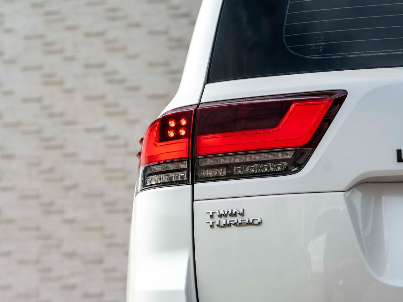 Toyota Land Cruiser GR-S 3.3L