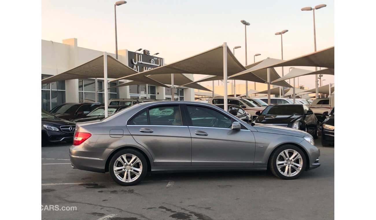 Mercedes-Benz C 300 Mercedes benz C300 model 2012 GCC car prefect condition full option low mileage sun roof leather sea