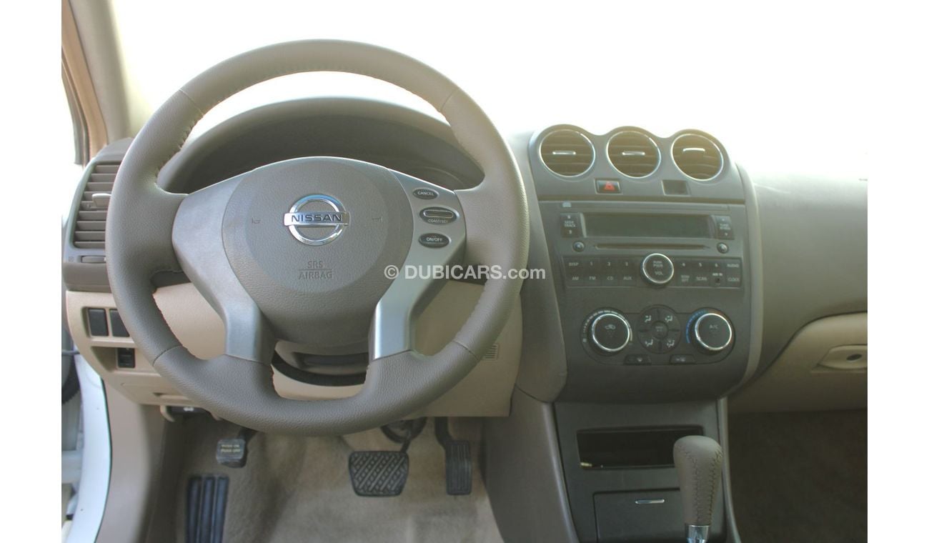 Nissan Altima Nissan Altima 2011 GCC, in excellent condition