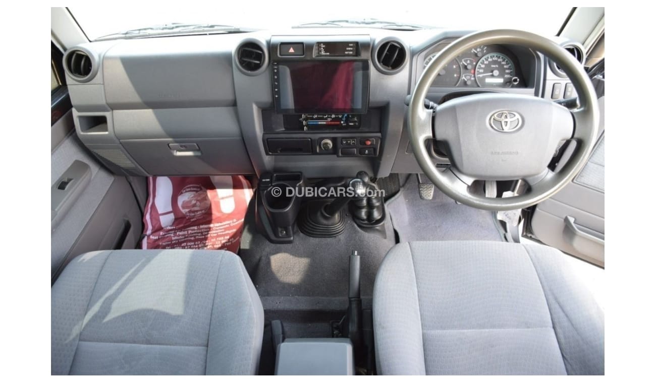 تويوتا لاند كروزر بيك آب