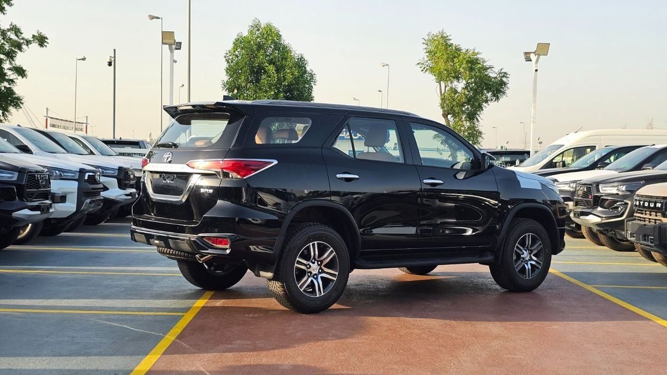 Toyota Fortuner EXR Fortuner 2.7L-G 4WD AT 2026MODEL------DIGITAL AC ----BLACK -TAN INTERIOR