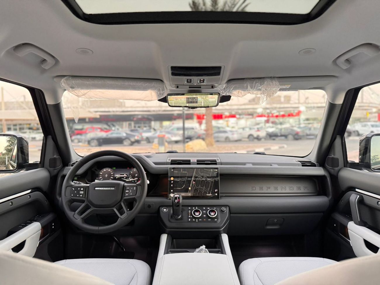 Land Rover Defender P400 110 X-Dynamic HSE 3.0L (5 Seater)