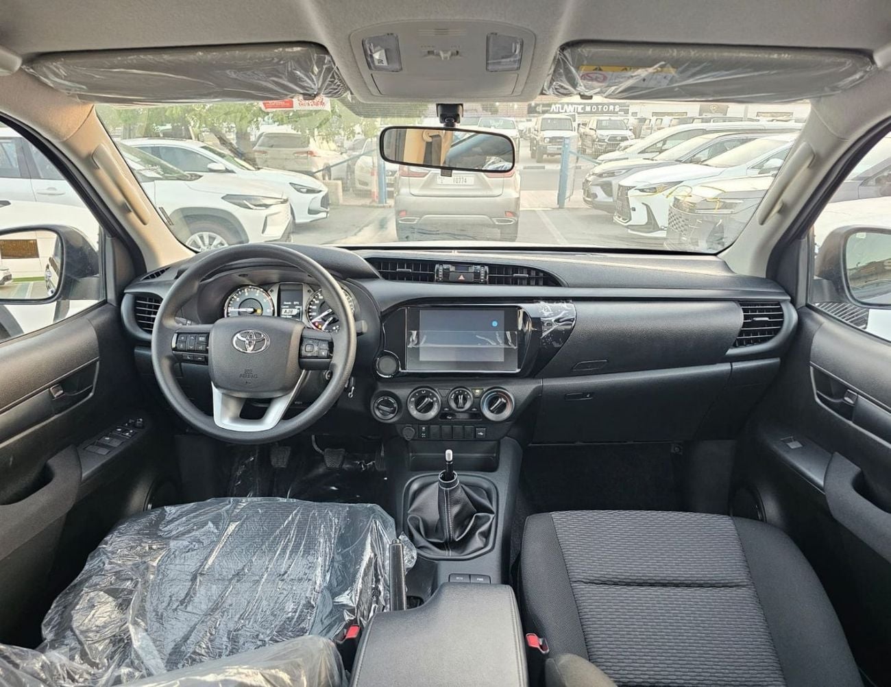 Toyota Hilux TOYOTA HILUX WIDE BODY BASIC DOUBLE CABIN || 2.4L DIESEL V4 M/T 4WD | DIFF-LOCK (CODE # HDWL) For Af