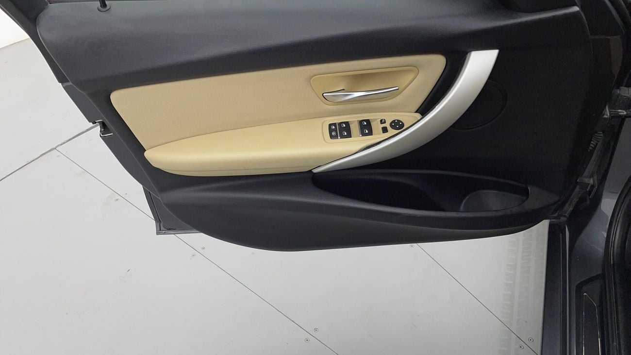 BMW 318i EXECUTIVE 1.5 | Zero Down Payment | Free Home Test Drive