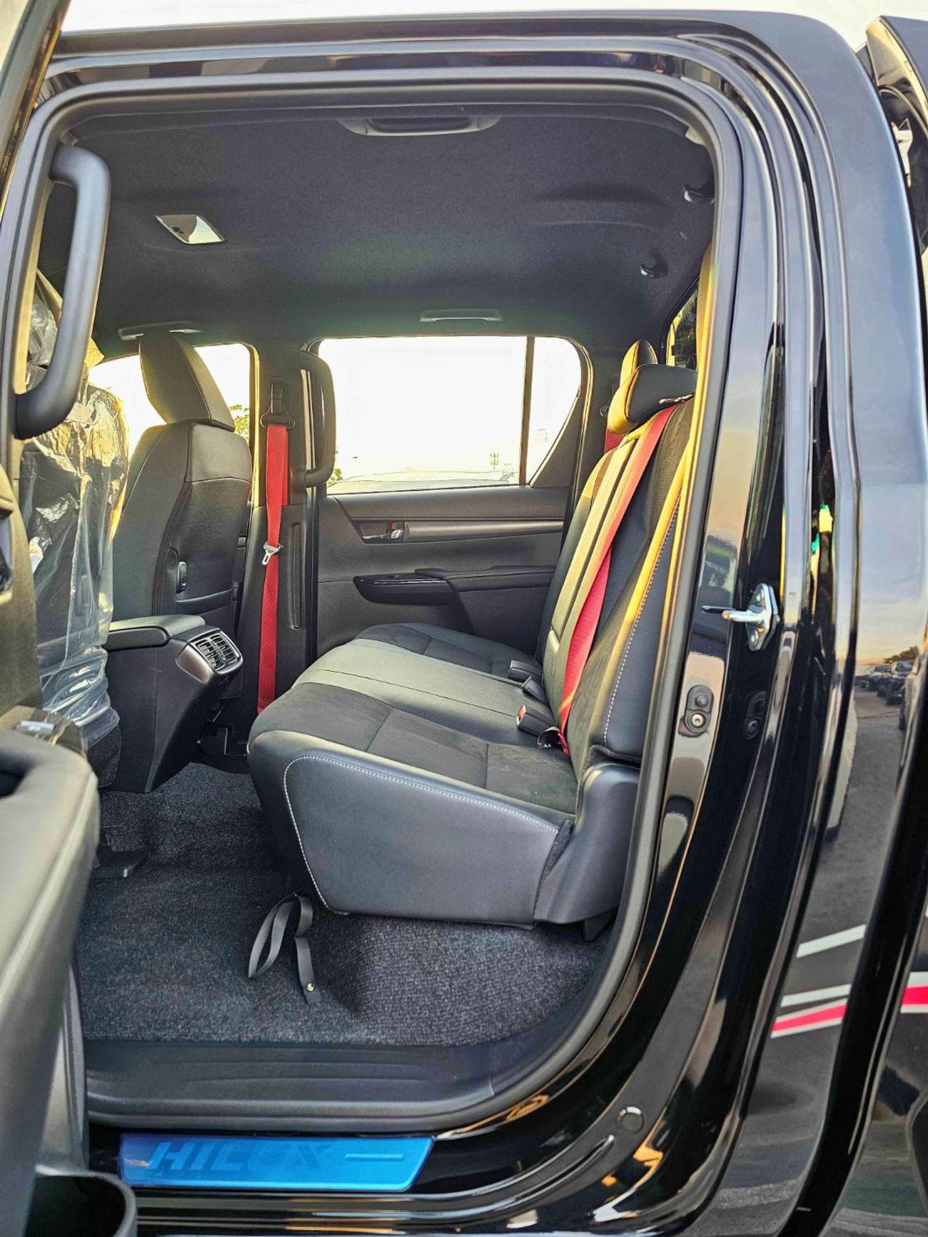 Toyota Hilux GR SPORT WIDE BODY/ 4.0L PETROL /OVER FENDER /360*CAMERA/DRIVER PWR SEATS WITH LATHER (CODE# HGRPKW)