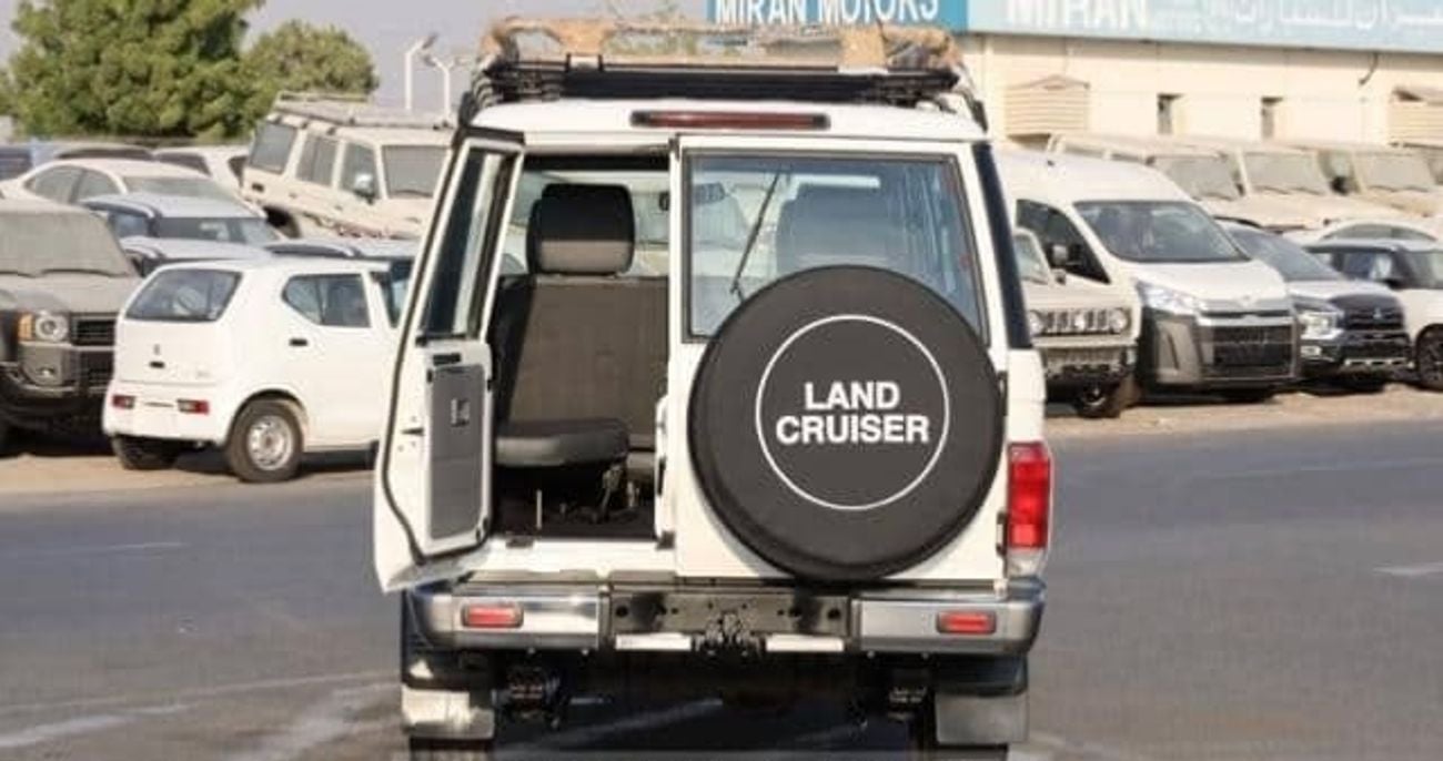 Toyota Land Cruiser 70 2016 Diesel RHD Full Option 5 Doors 4.5 Turbo 1VD Very Clean And Perfect Condition