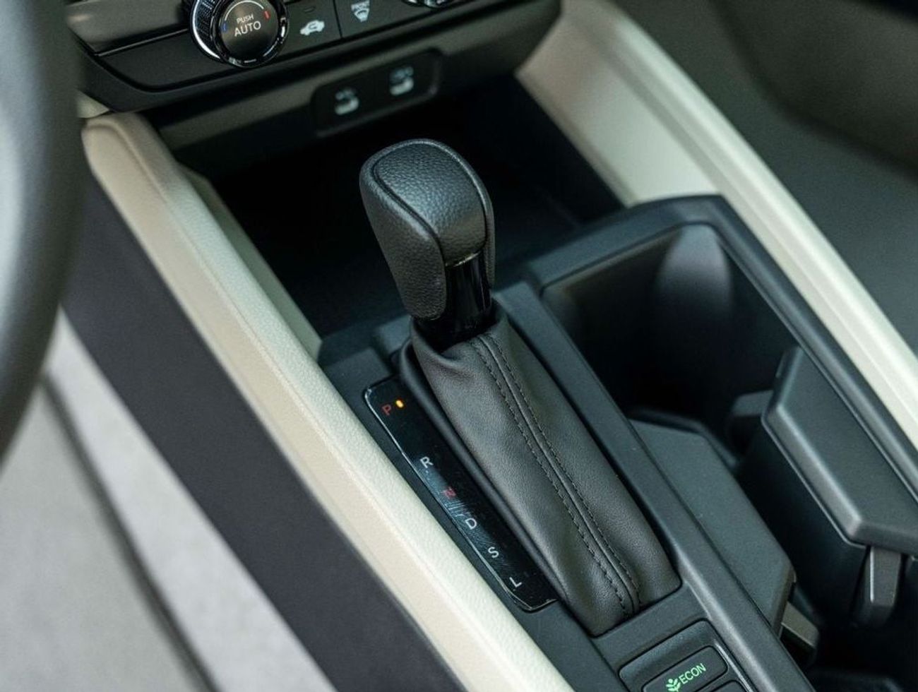 هوندا أكورد LX