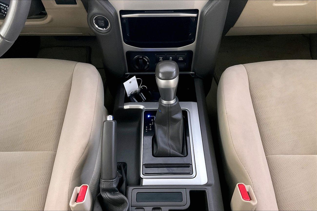 تويوتا برادو GXR | شامل الضمان | 0 ﺪﻔﻋﺓ ﺃﻮﻟﻯ