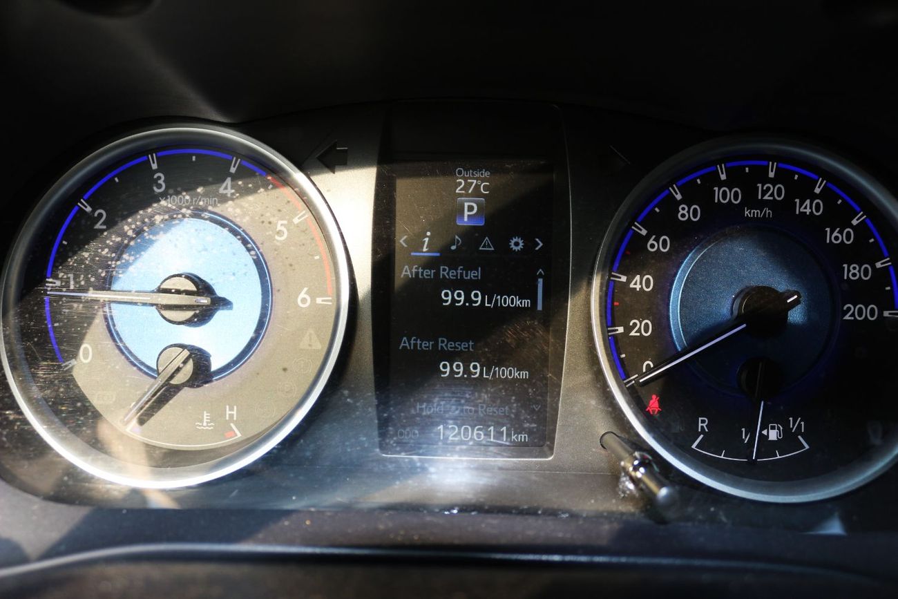 Toyota Hilux S GLX 2.4L AWD A/T TOYOTA HILUX DIESEL FULL OPTIONS 4X4 MODEL 2018 EUROPE EPACE