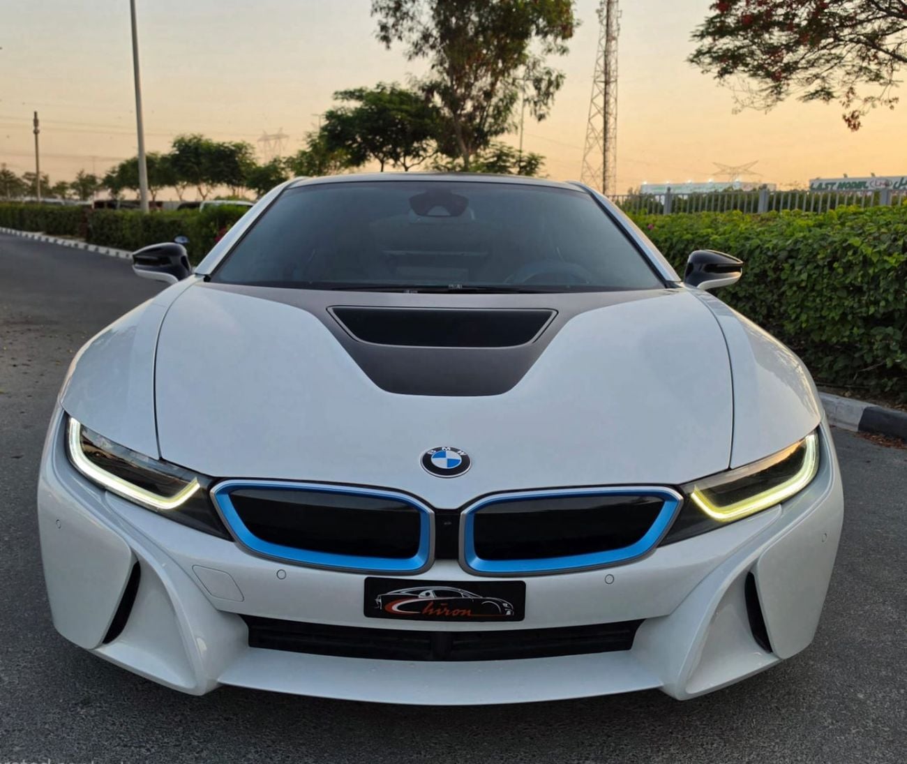 BMW i8 STD BMW i8 Coupe 2015 | Plug-in Hybrid | futuristic Design