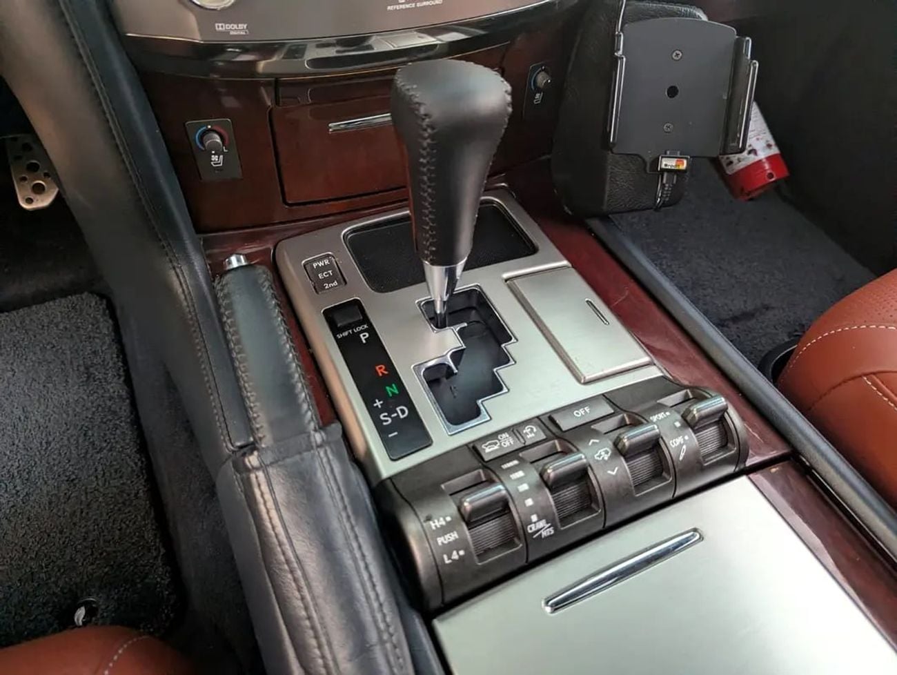 Lexus LX570 LX 570 Sport | GCC Specs | Pristine Condition