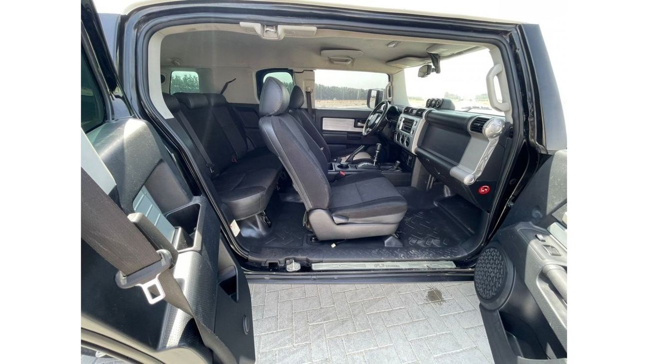 تويوتا إف جي كروزر