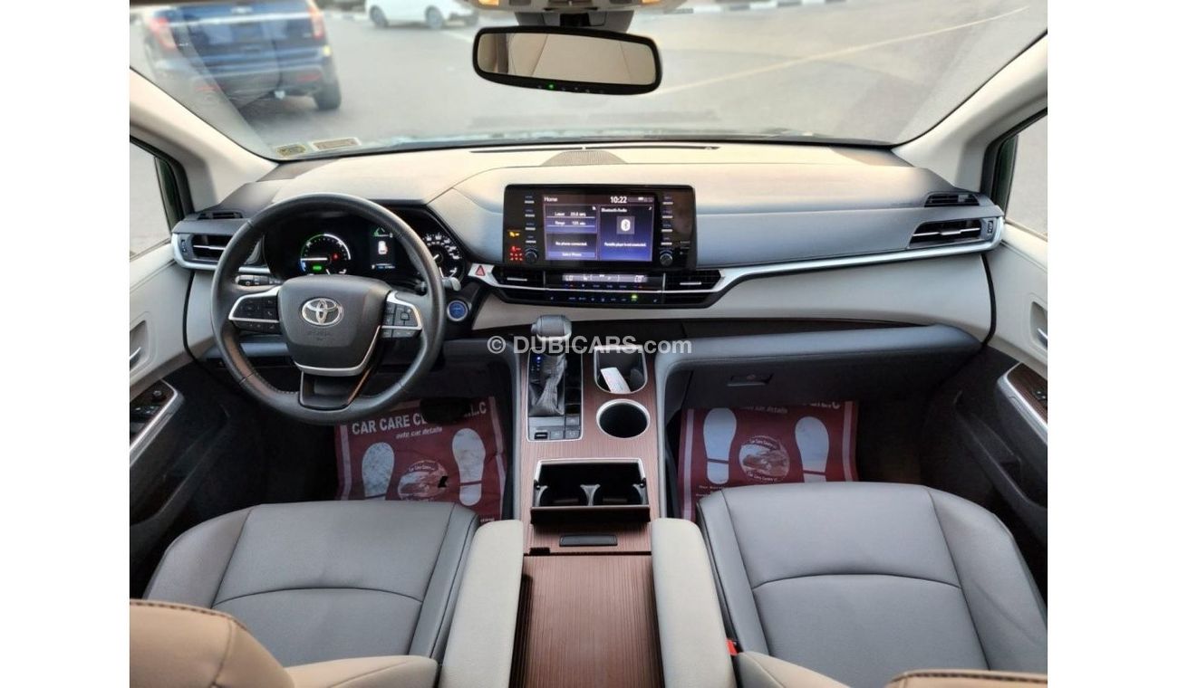 Toyota Sienna Toyota Sienna XLE Hybrid Green Full Option