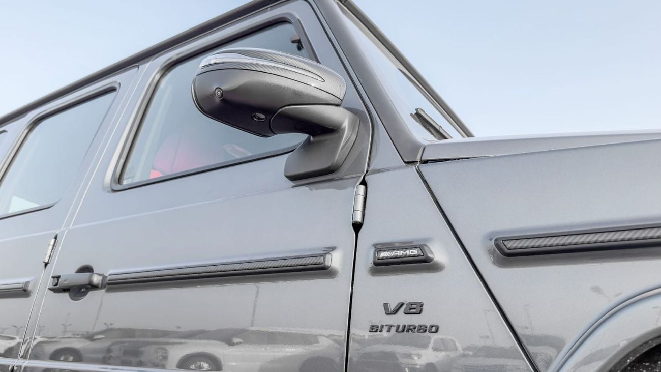 مرسيدس بنز G 63 AMG ستاندارد مرسيدس بنز AMG G 63 موديل 2026، محرك بنزين 4.0 لتر، ناقل حركة أوتوماتيكي (لون كربوني داخلي وخارجي) (
