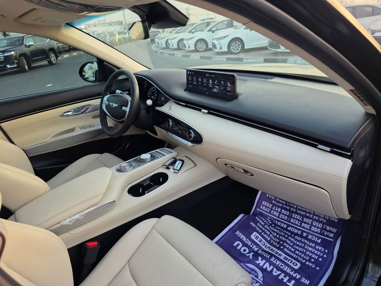 Genesis GV70 2023 Model 2.5L engine Panoramic roof and 4x4