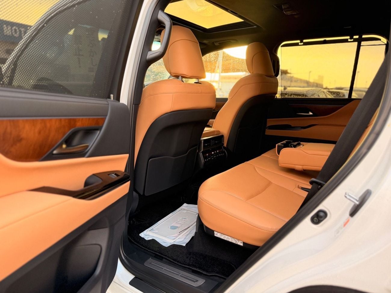 Lexus LX600 VIP
