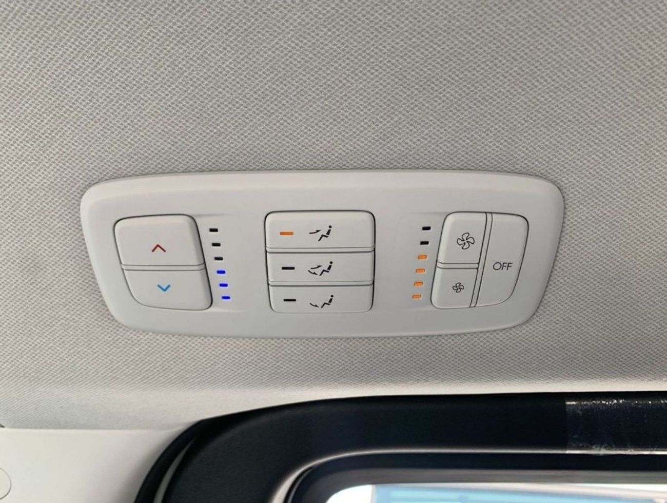 Hyundai Staria 2024 HYUINDAI STARIA 3.5L V6 AUTOMATIC 11-SEATER LOCAL