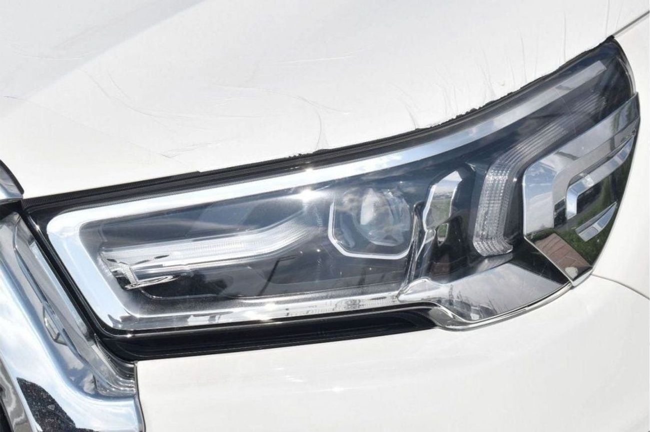 Toyota Hilux SGLX HILUX SR5 2.7L AT  PETROL 2025