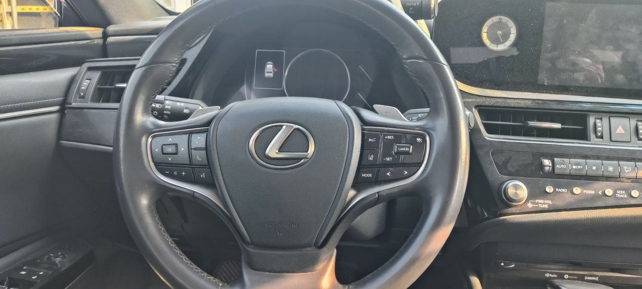 لكزس ES 350 F-Sport 3.5L