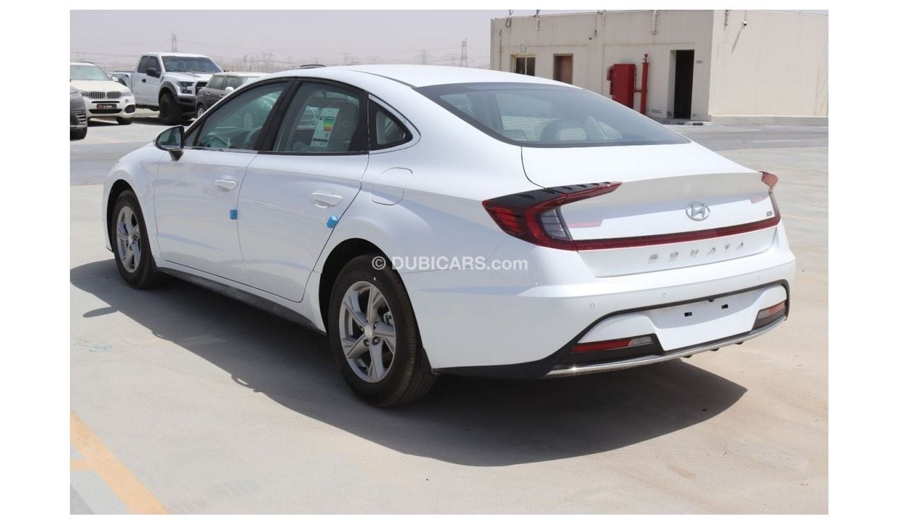 Hyundai Sonata 2.5L PETROL, MONITOR, SEDAN , FWD, 4 DOORS, COLOR WHITE, MULTIMEDIA STEEING, MODEL 2022. FOR EXPORT