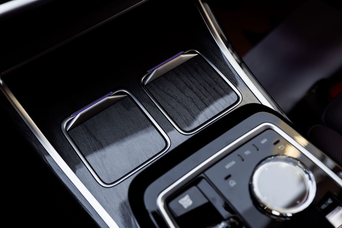 BMW 735i BMW 735i Excellence – 2026 | GCC | 2 YEARS WARRANTY | Only 2,050 KM | AED 369,000