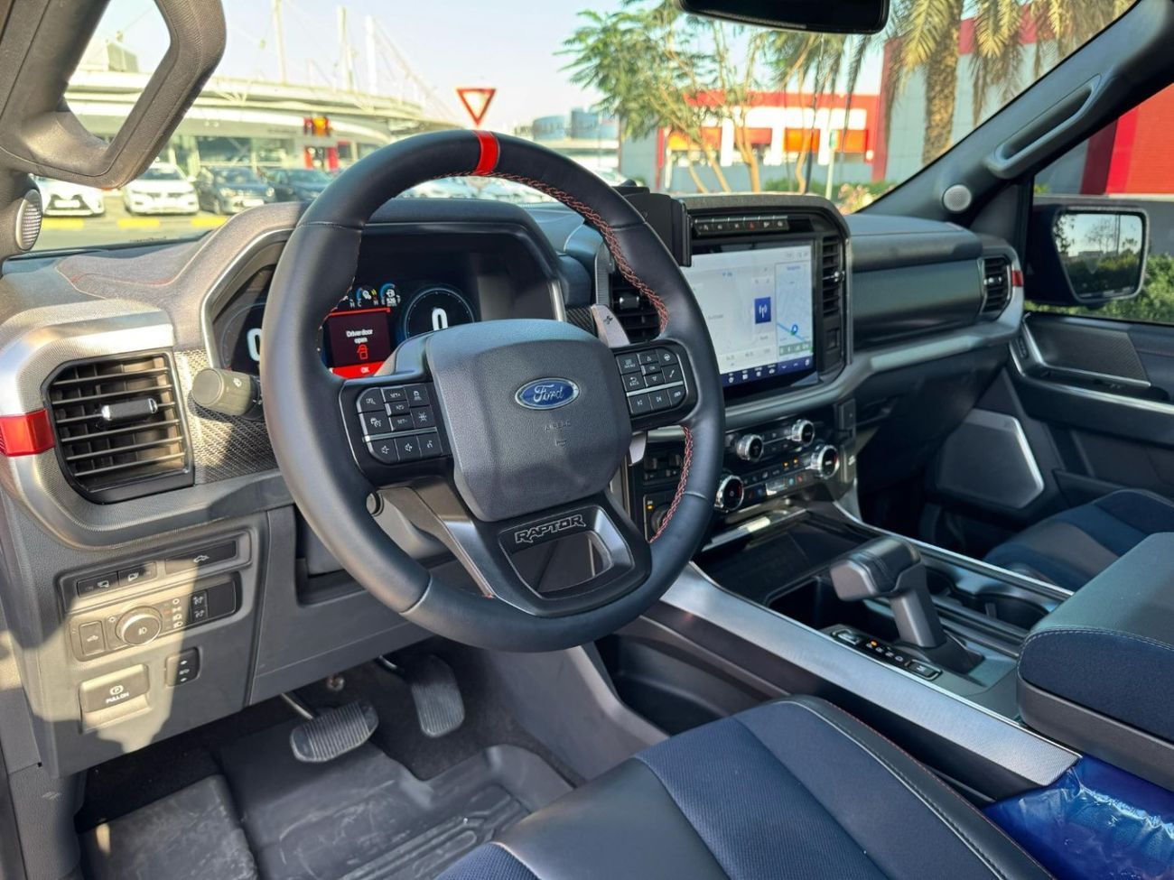 Ford F 150 Raptor GCC SPEC 37 OPTION NEAT AND CLEAN