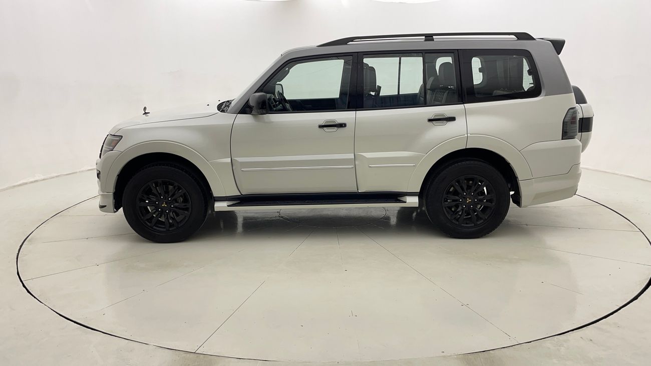 ميتسوبيشي باجيرو GLS HIGHLINE SIGNATURE EDITION 3.8 | بدون دفعة مقدمة | اختبار القيادة في المنزل