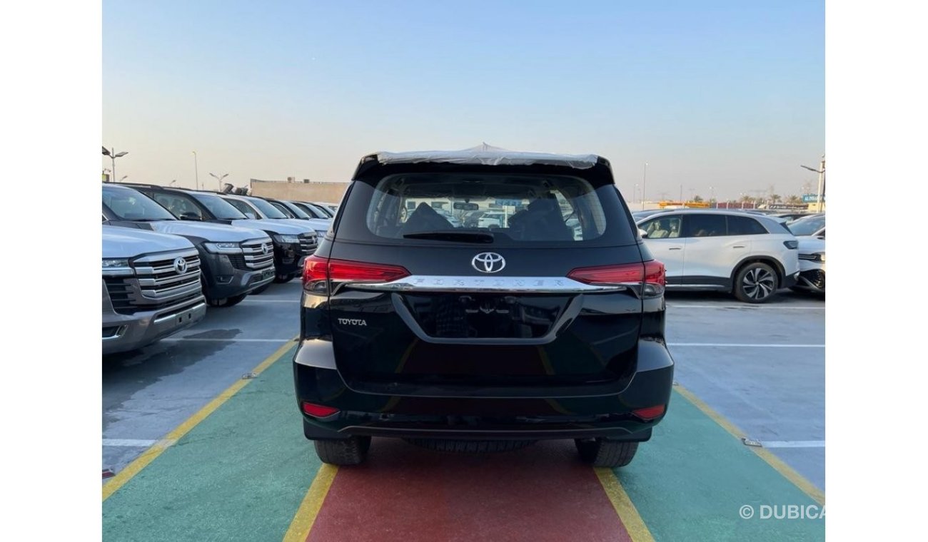 تويوتا فورتونر TOYOTA FORTUNER 2.4 DSL FULL OPTION