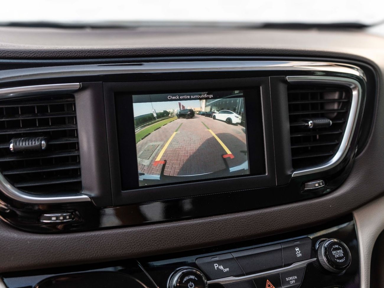 كرايسلر باسيفيكا Touring 3.6L