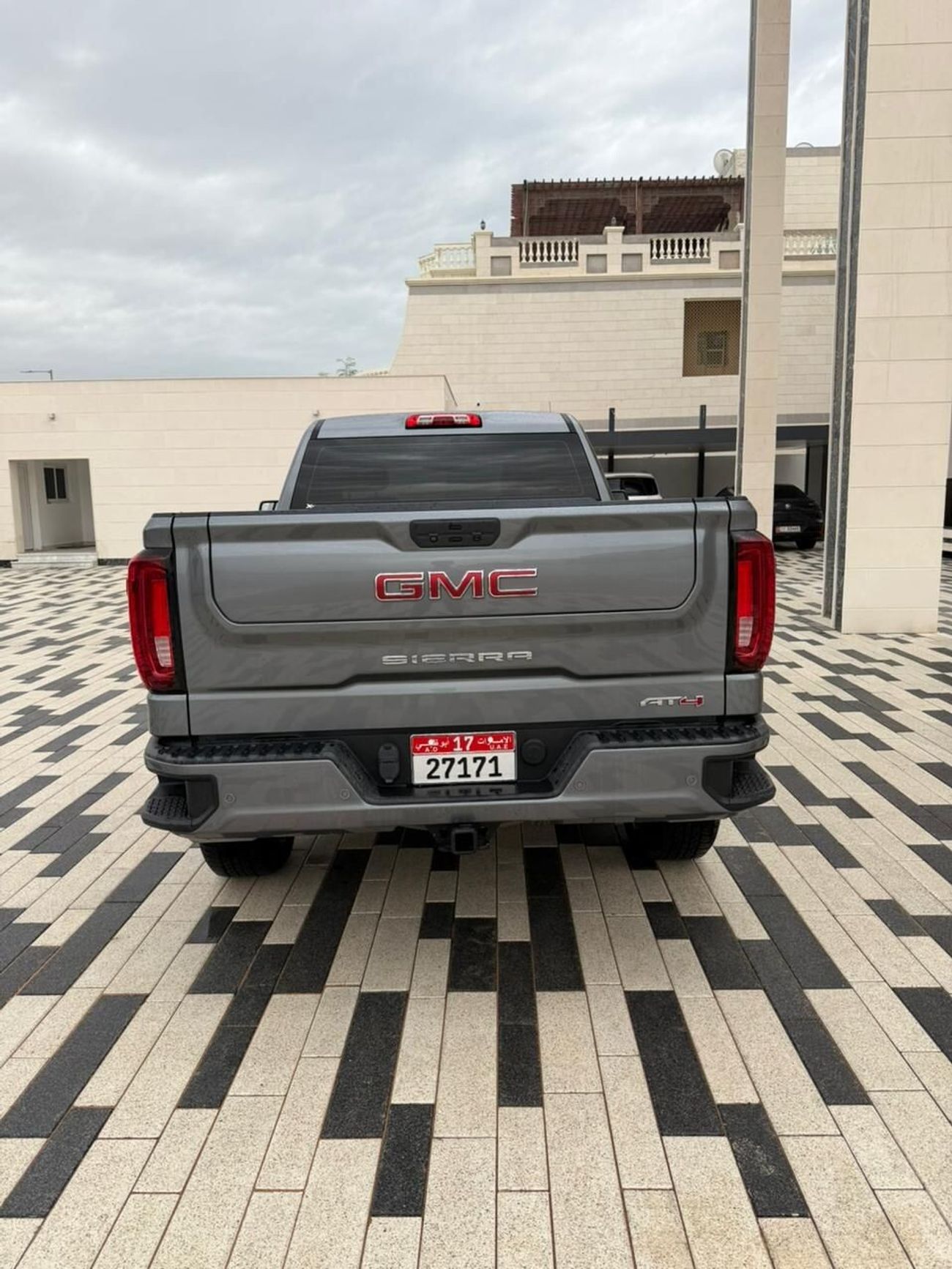 جي أم سي سييرا 5.3L V8 AT4 2 Doors