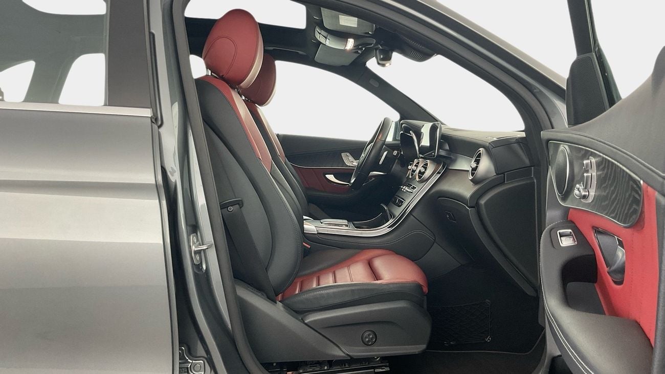 مرسيدس بنز GLC 300 2.0 GLC 300 4MATIC AUTO PREMIUM PLUS | شامل الضمان | 0 ﺪﻔﻋﺓ ﺃﻮﻟﻯ