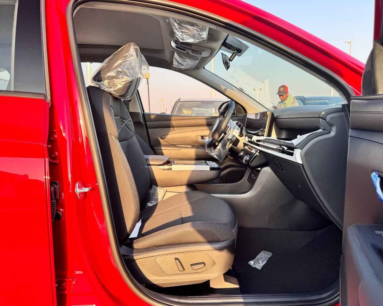 هيونداي توسون HYUNDAI TUCSON 1.6T - 2027 MODEL - GCC SPECS - DARK RED COLOR