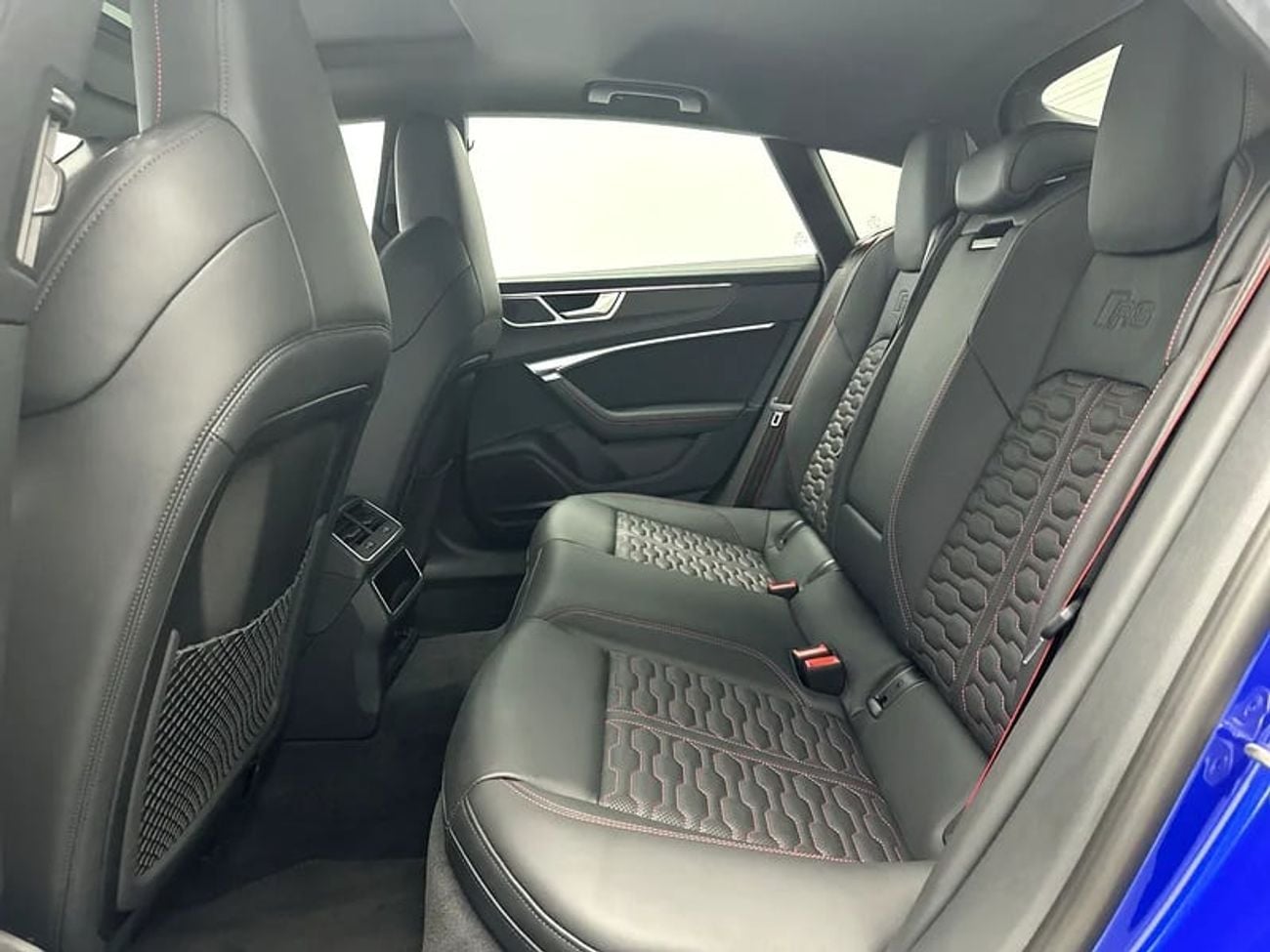 أودي RS7 quattro 4.0L