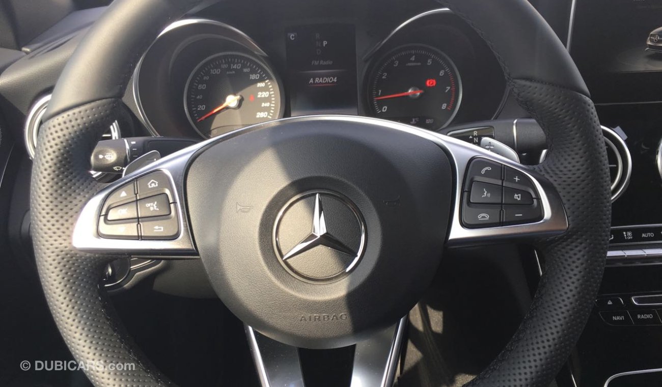 مرسيدس بنز C 200 كوبيه