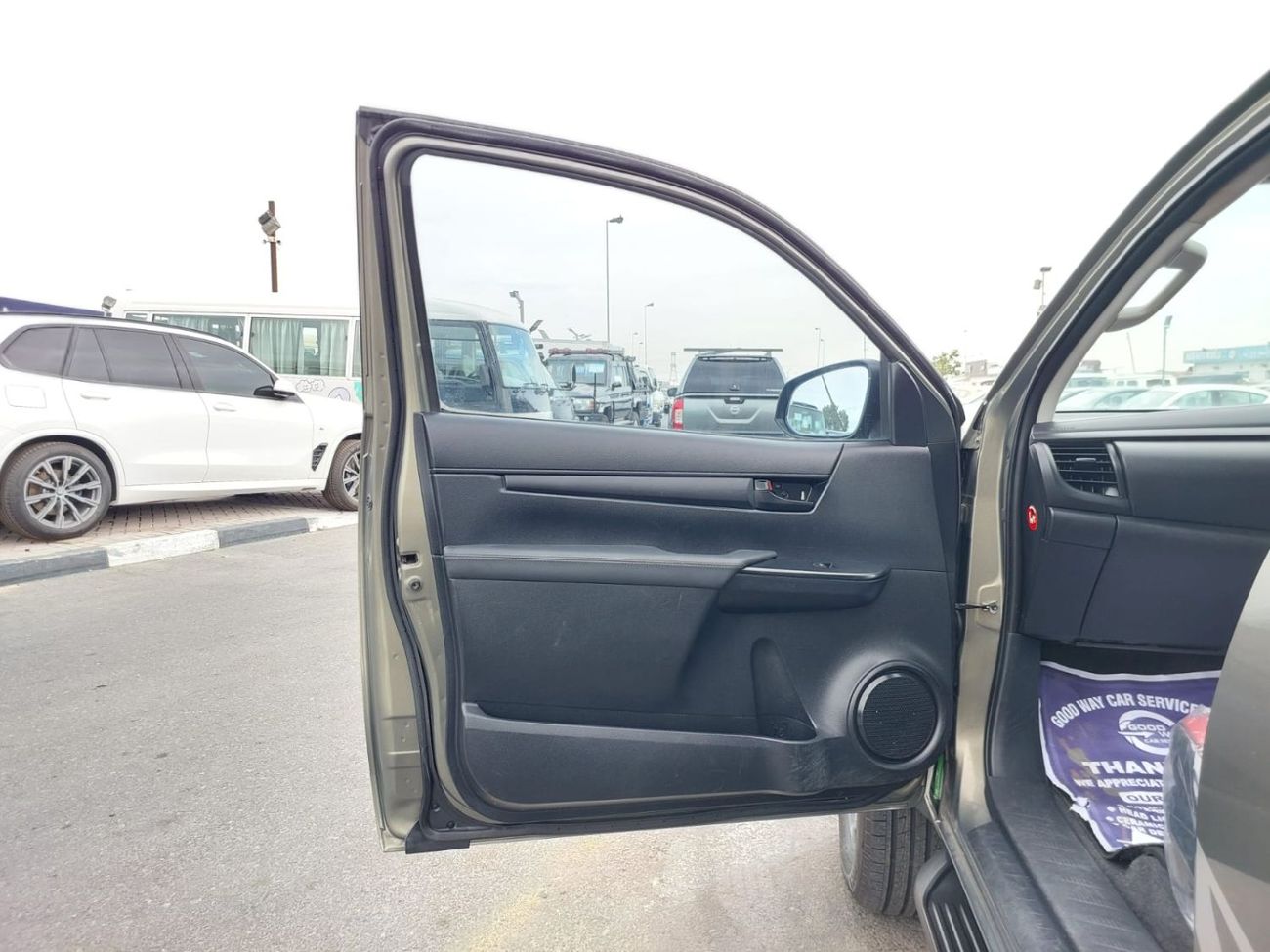 تويوتا هيلوكس (RAMADAN OFFER) TOYOTA HILUX PICKUP RHD 2016 MODEL 2.8 L DIESEL MANUAL(PM60567)