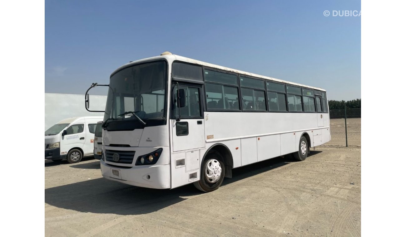 تاتا LPO 1618 GCC BUS PASSENGERS 67 SEATS NON AC