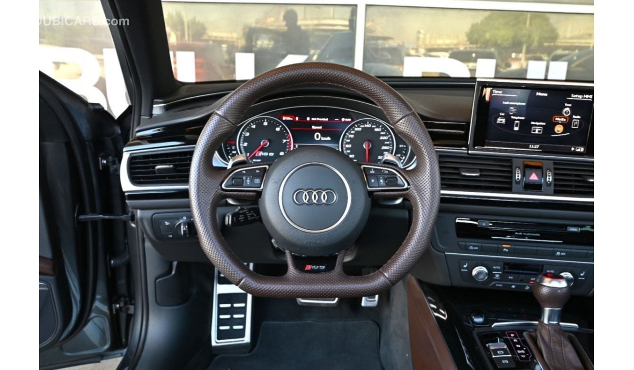 Audi RS6 Performance Exclusive Audi RS6 Hatchback - Original Paint - Mint Condition - Panoramic Roof - AED 4,