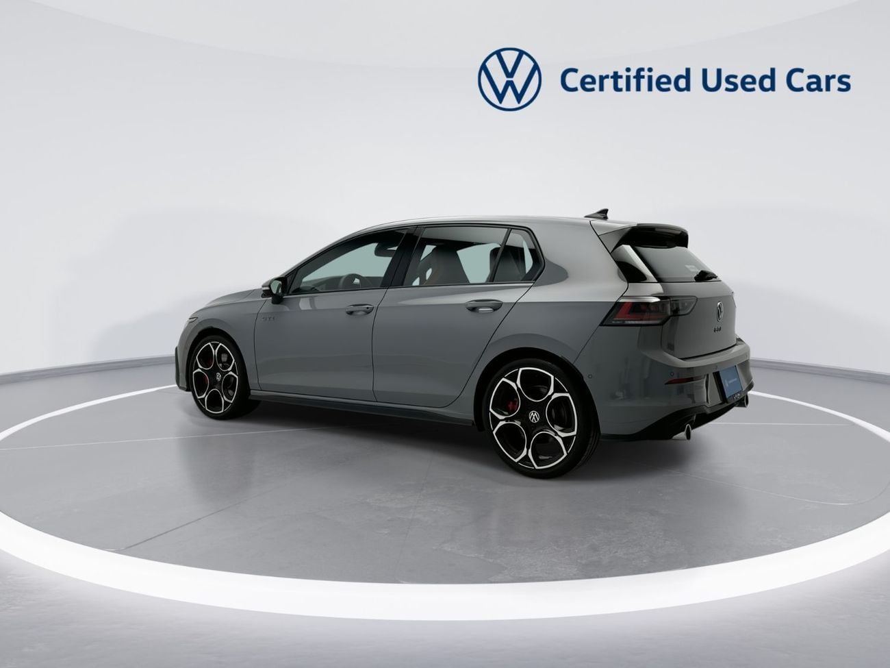 Volkswagen Golf SEL 2.0T GTI Leather Seats (Ref#35061) / 21,100 AED SAVINGS from New Car