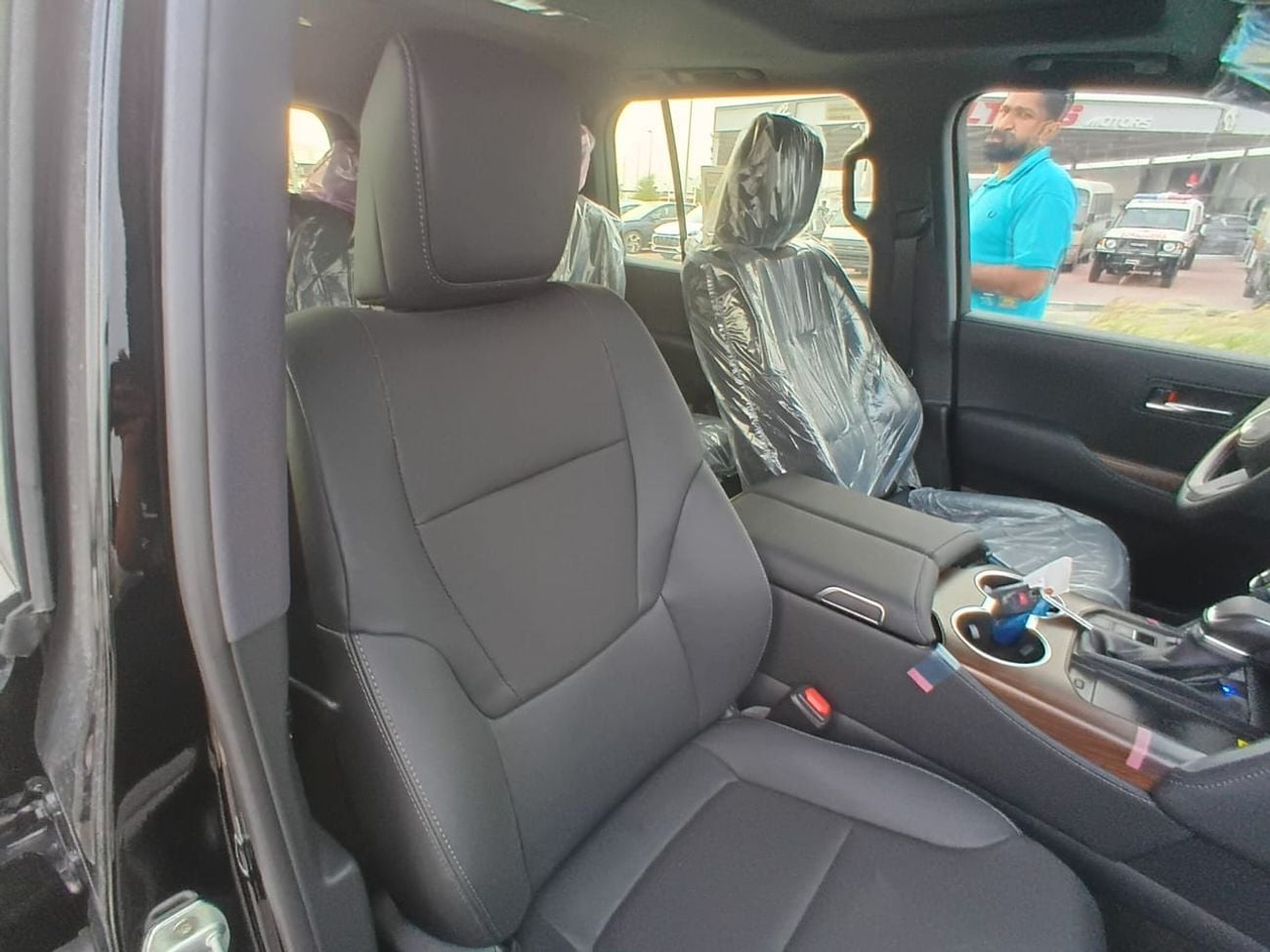 Toyota Land Cruiser 2026 Toyota Land Cruiser LC300 GXR Mid 7-Seater (With Sunroof) 3.5L V6 Twin Turbo Petrol A/T 4WD Exp