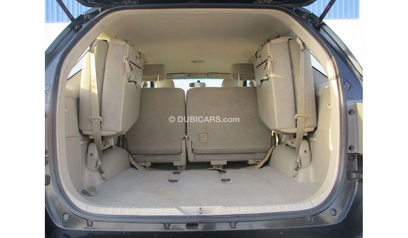 Toyota Fortuner Toyota Fortuner 2006 gulf V6 original paint 100%  ,full services history