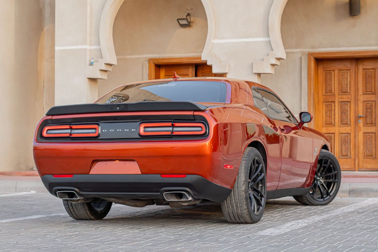 Dodge Challenger R/T Scat Pack 6.4L
