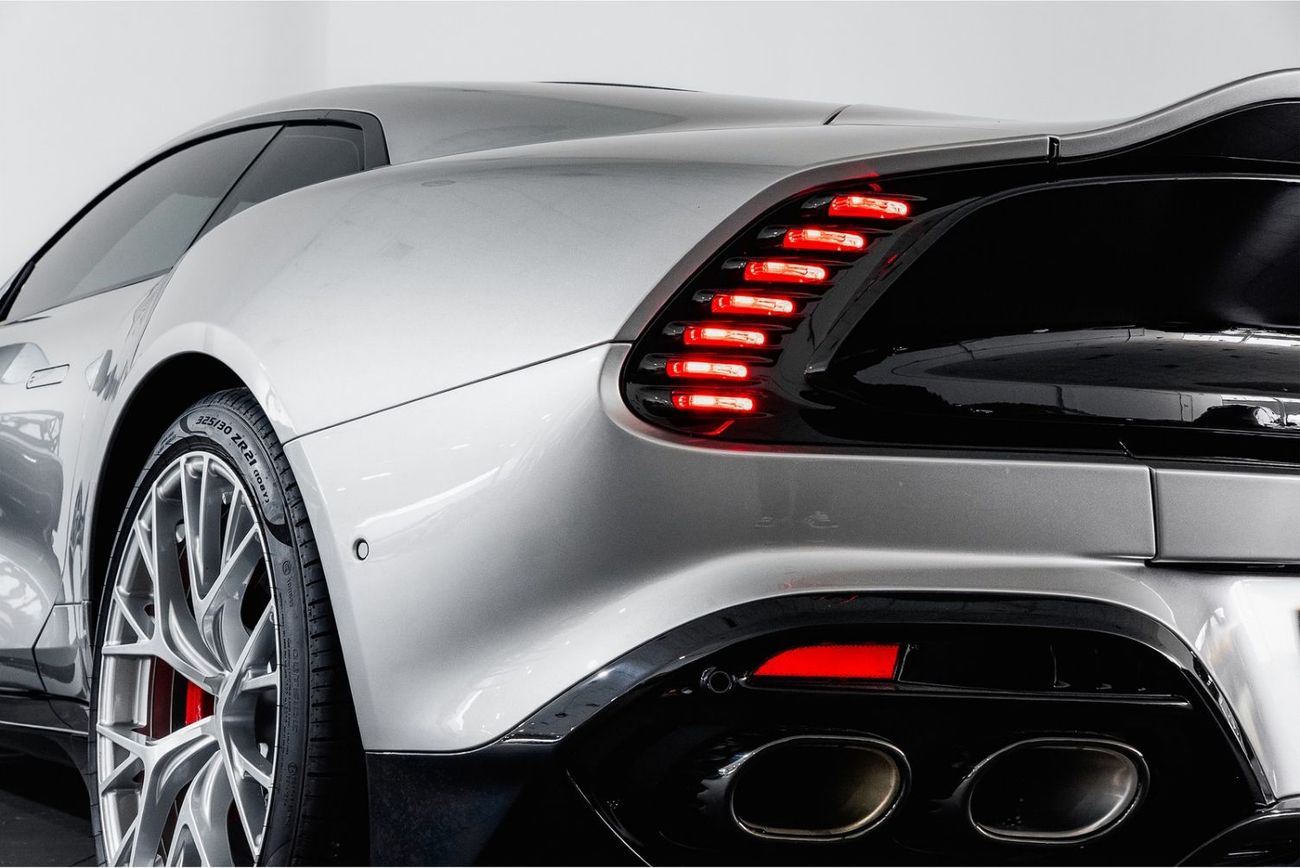 Aston Martin Vanquish Standard