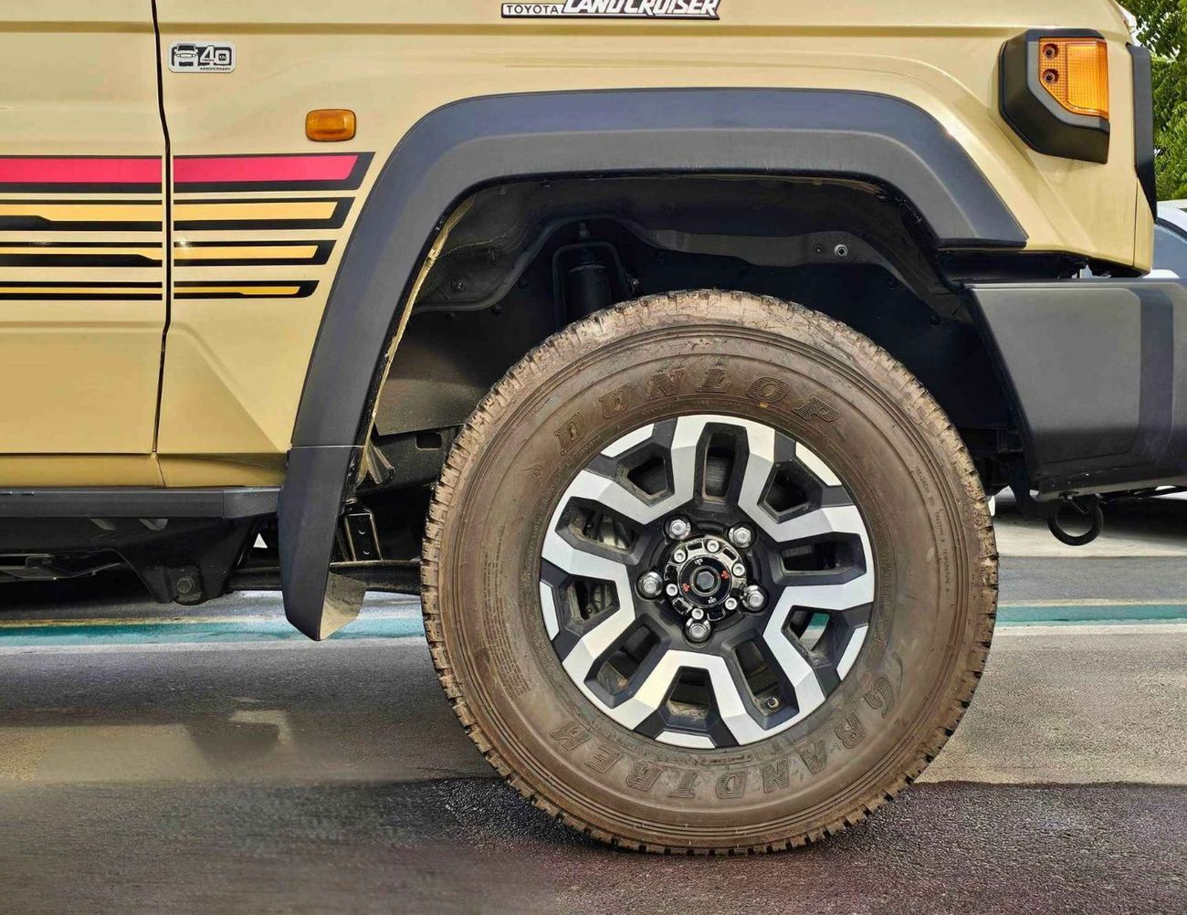 Toyota Land Cruiser 70 70 LC71 3 DOOR LX-Z / 4.0L PETROL A/T / DIFF LOCK / 4WD (CODE # LC71LXZ)