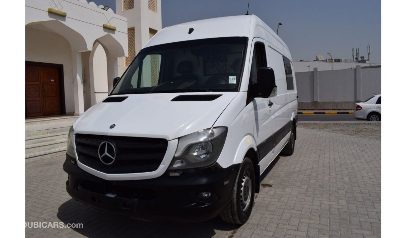 مرسيدس بنز سبرينتر Mercedes Sprinter Van, Model:2014. Excellent condition