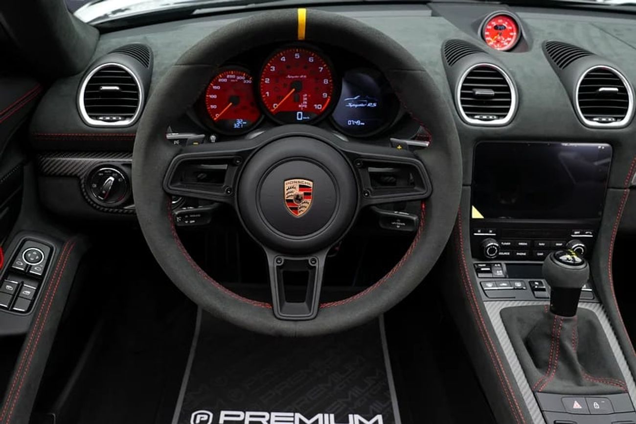 Porsche 718 Spyder RS