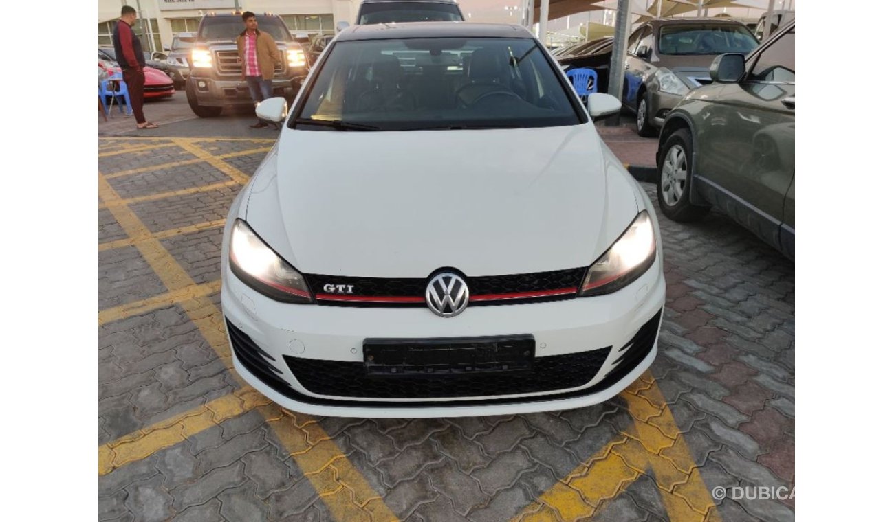 فولكس واجن جولف 2015 model GTi Full service agency clean car