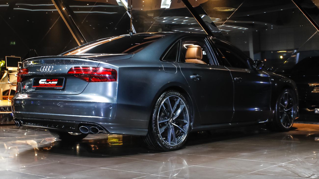 Audi S8 Plus - Under Warranty & Service Contract