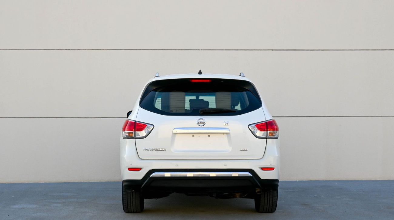 نيسان باثفايندر نيسان باثفندر 2015 SE MID بحالة ممتازة من الداخل والخارج